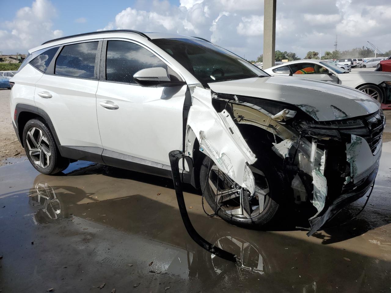 2022 Hyundai Tucson - Image 4