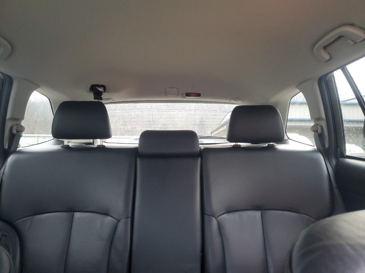 2014 Subaru Outback - Image 10