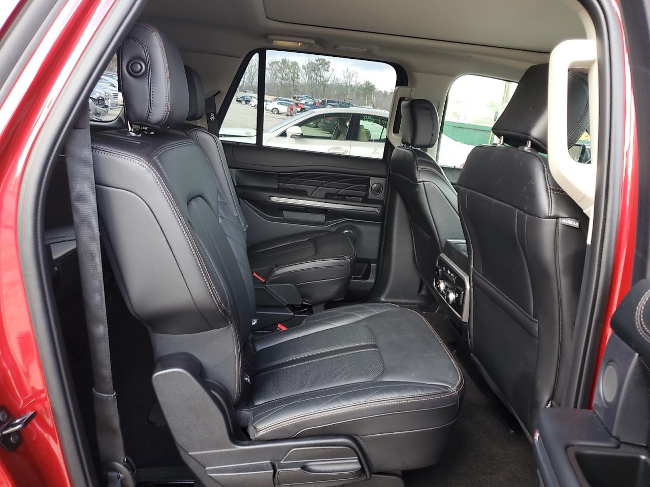 2020 Ford Expedition - Image 10