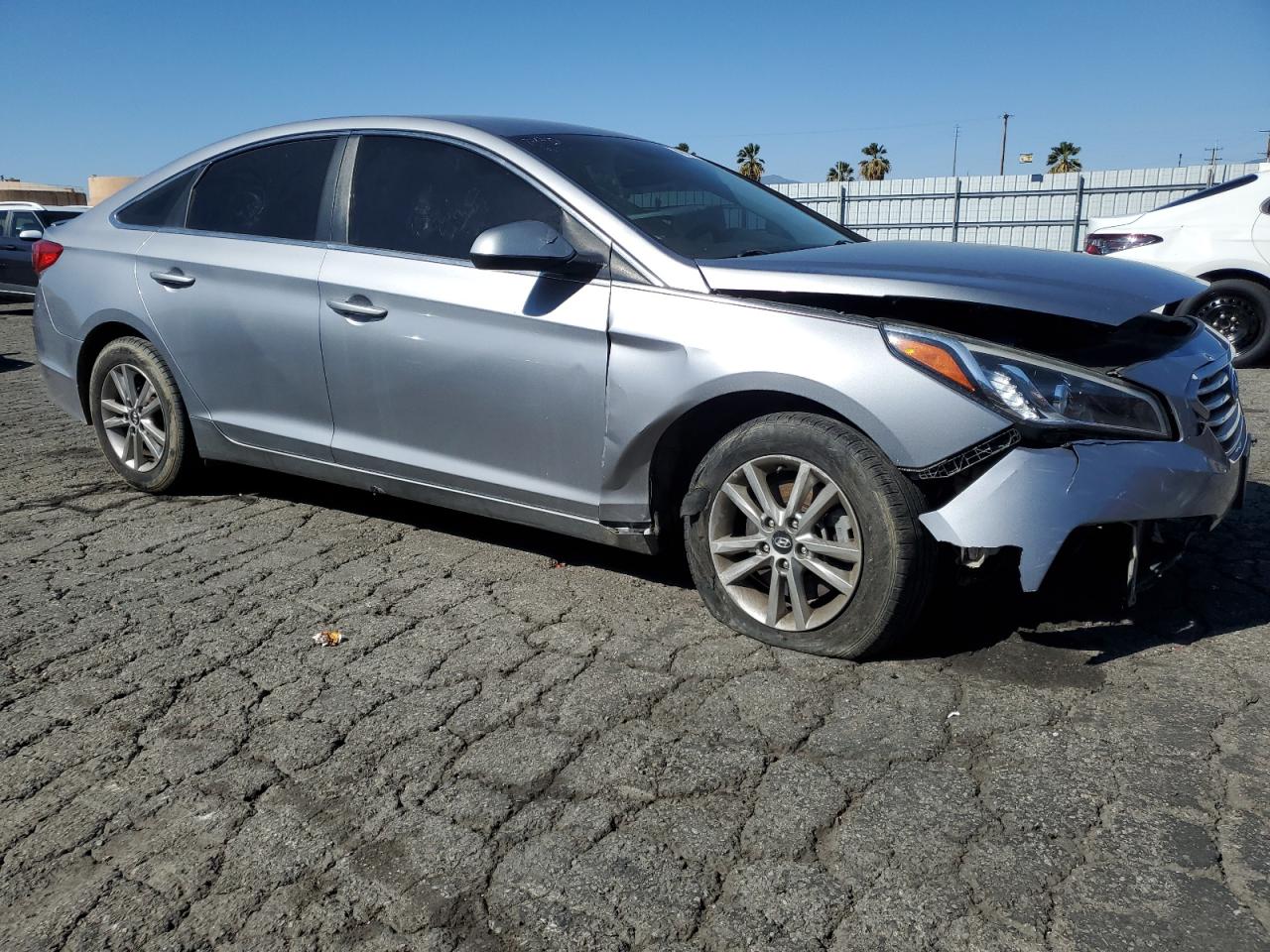 2017 Hyundai Sonata - Image 4