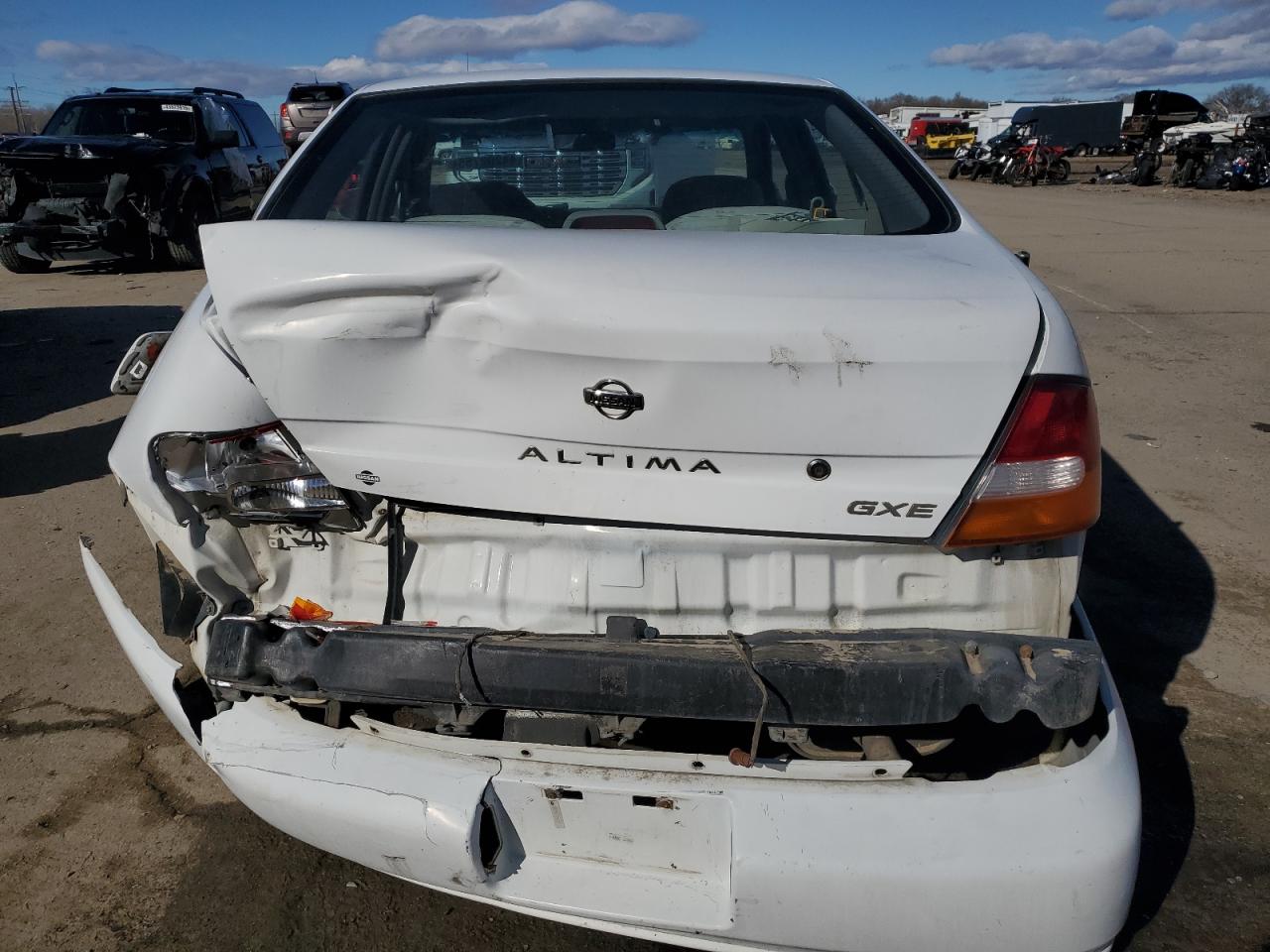 1998 Nissan Altima - Image 6
