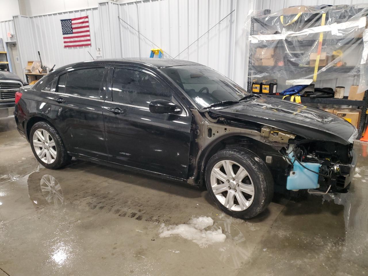 2012 Chrysler 200 - Image 4