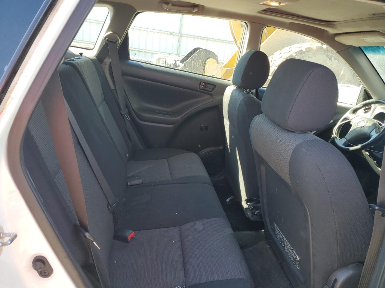 2007 Pontiac Vibe - Image 10