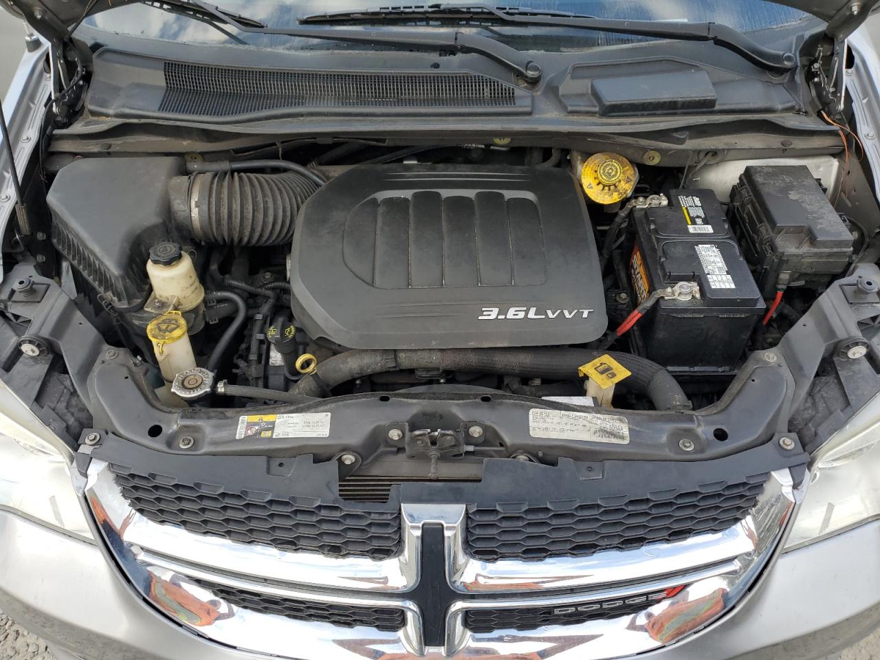2016 Dodge Caravan - Image 14