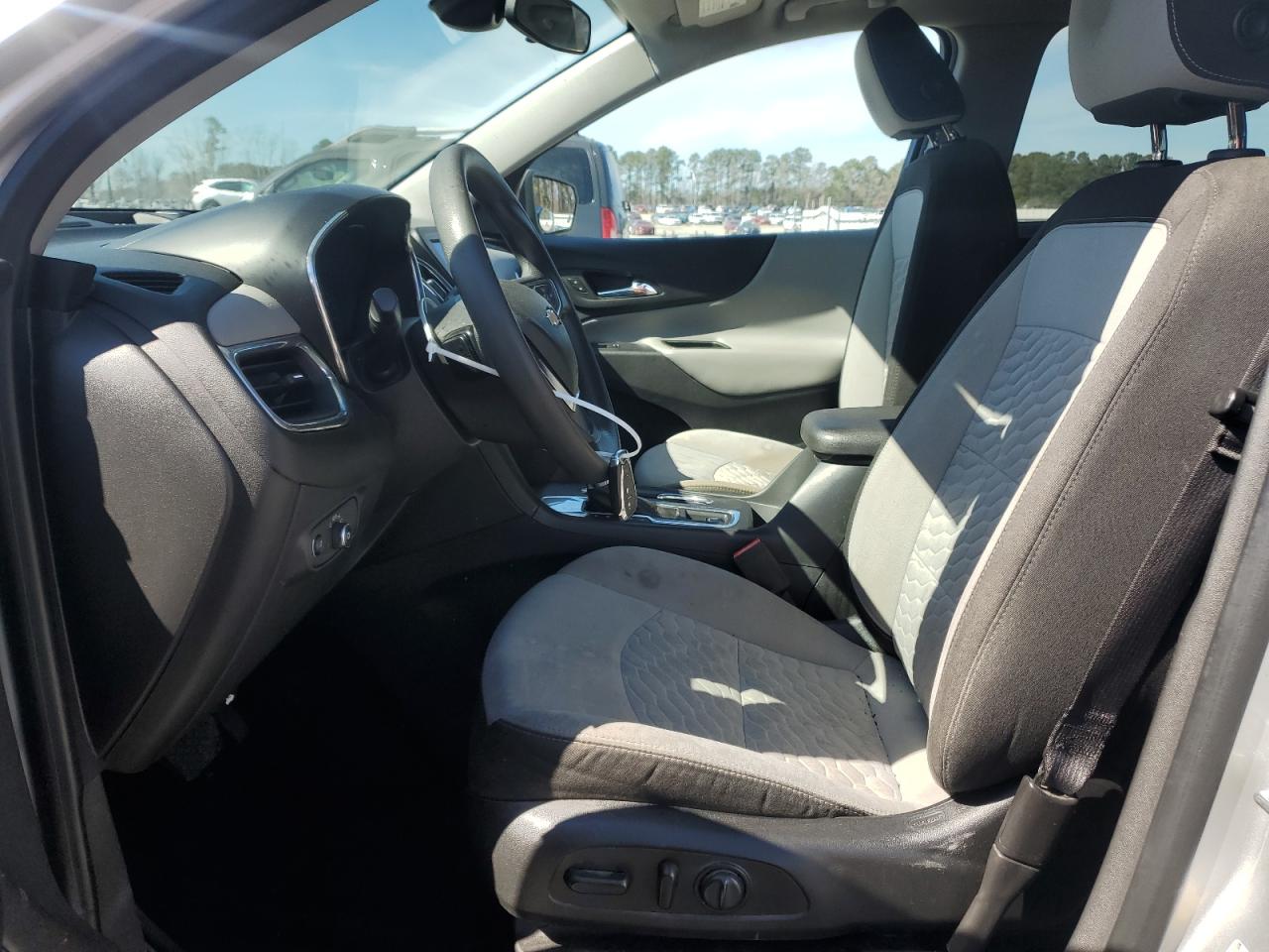 2020 Chevrolet Equinox - Image 7