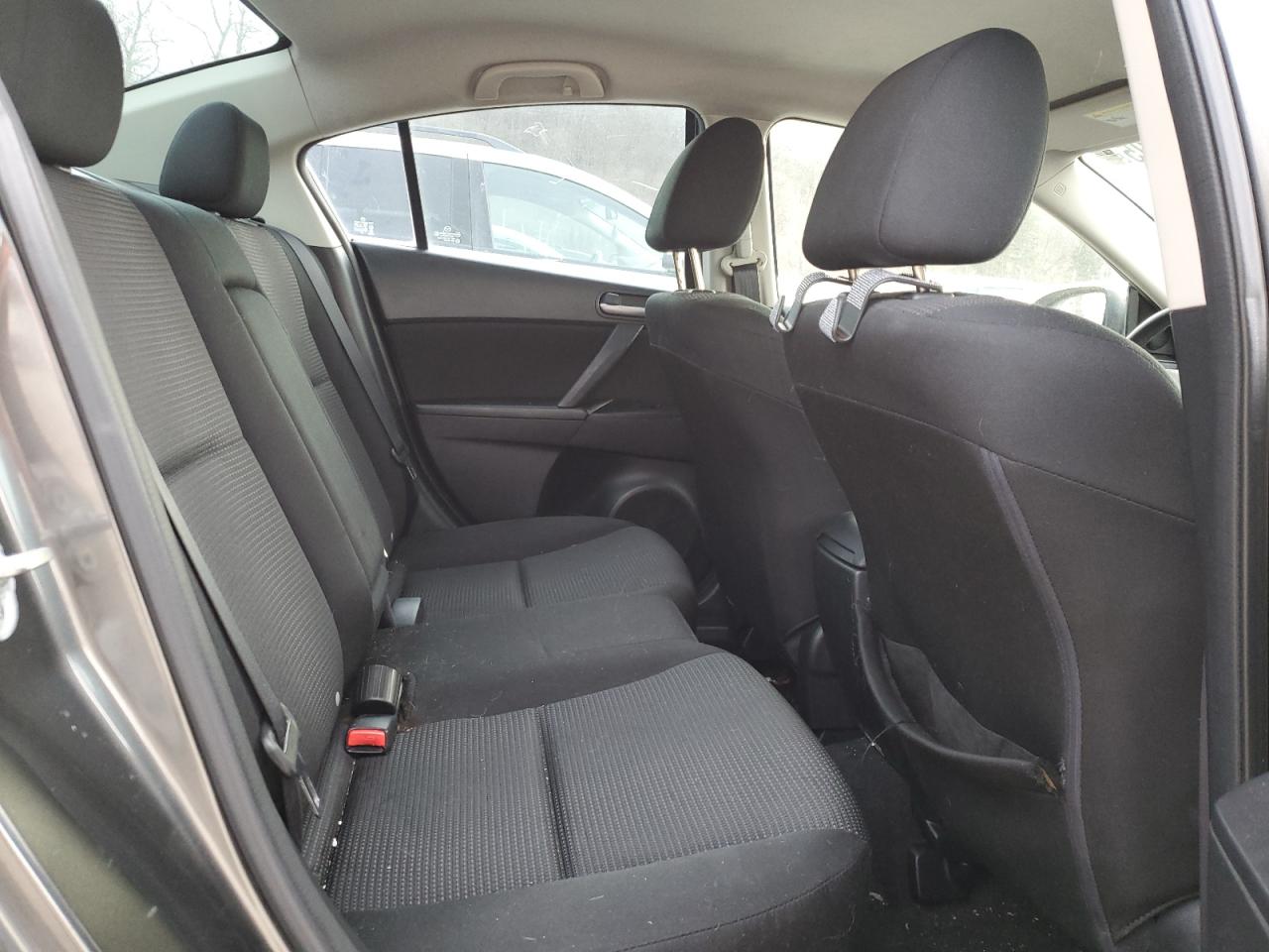 2012 Mazda 3 - Image 10