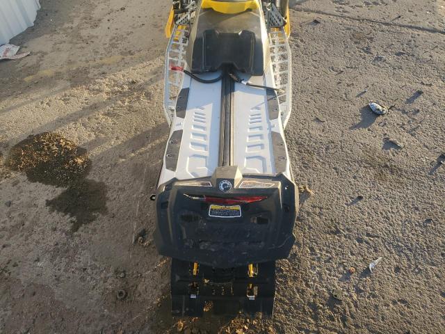 2023 SKIDOO SNOWMOBILE