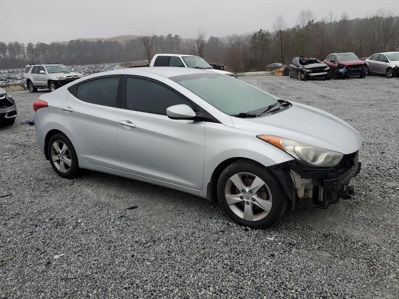 2013 Hyundai Elantra - Image 4