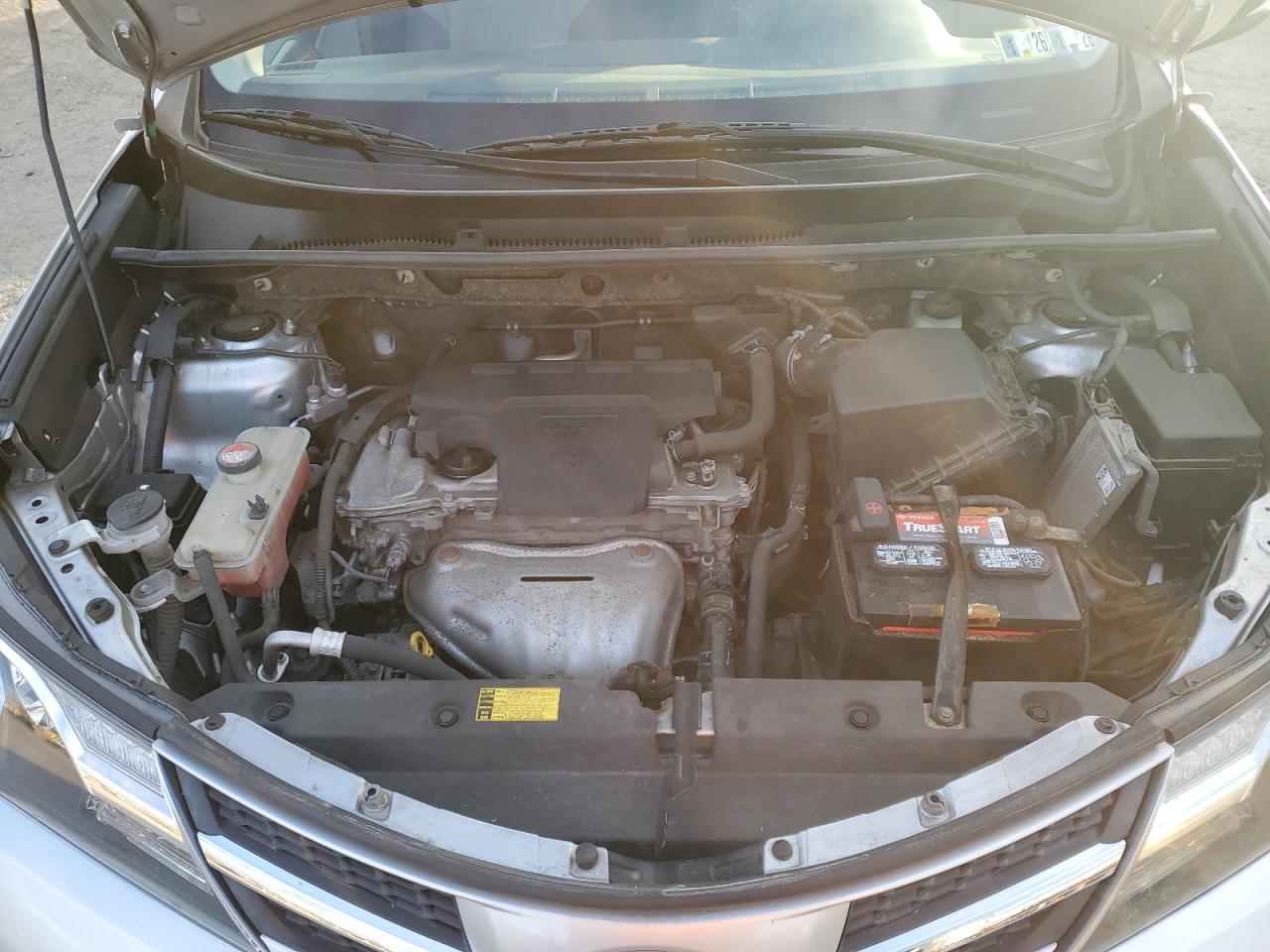 2015 Toyota RAV 4 - Image 12