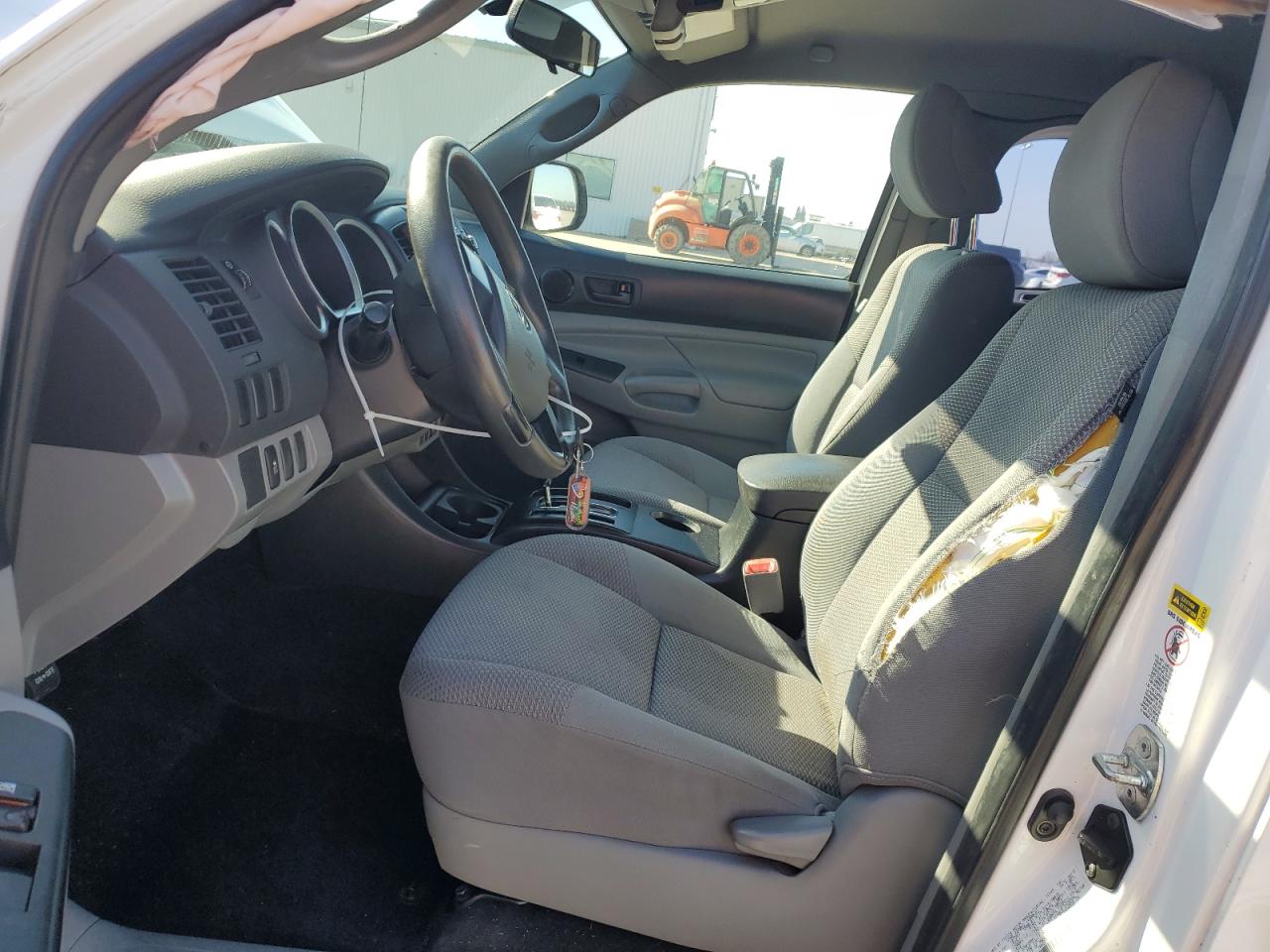 2013 Toyota Tacoma - Image 7