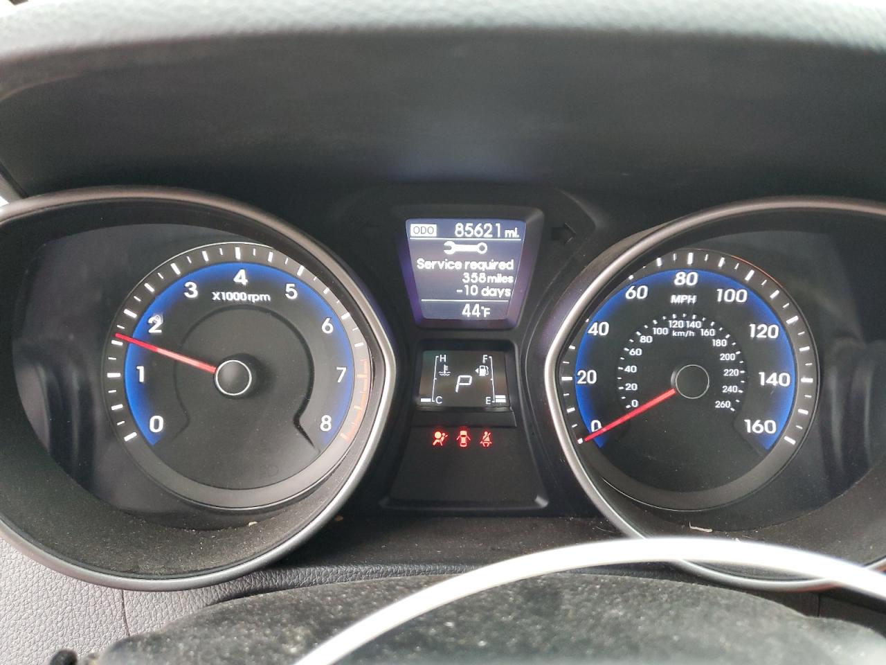 2016 Hyundai Elantra - Image 9