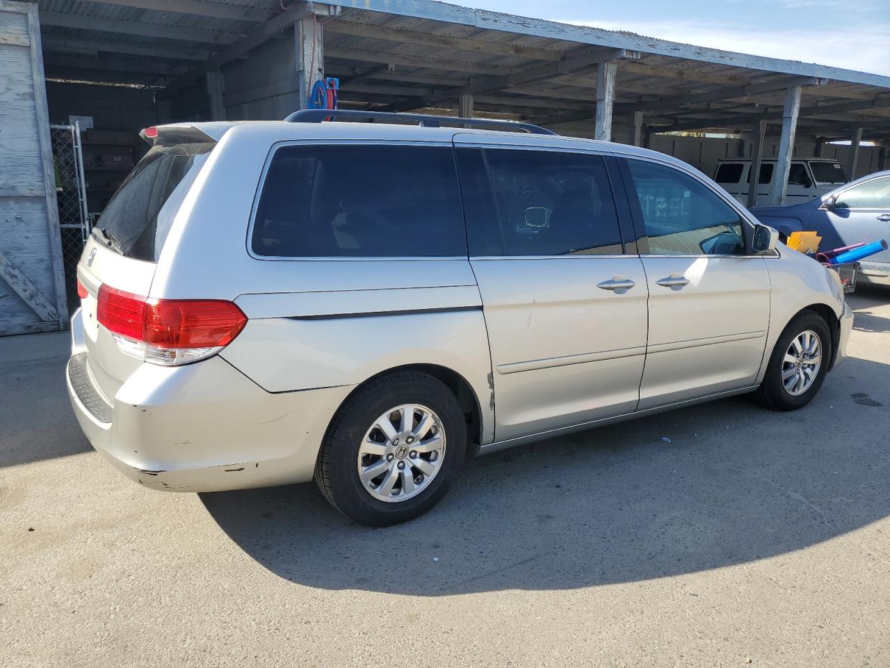 2008 Honda Odyssey - Image 3