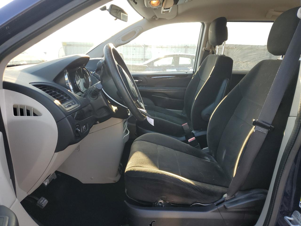 2012 Dodge Caravan - Image 7