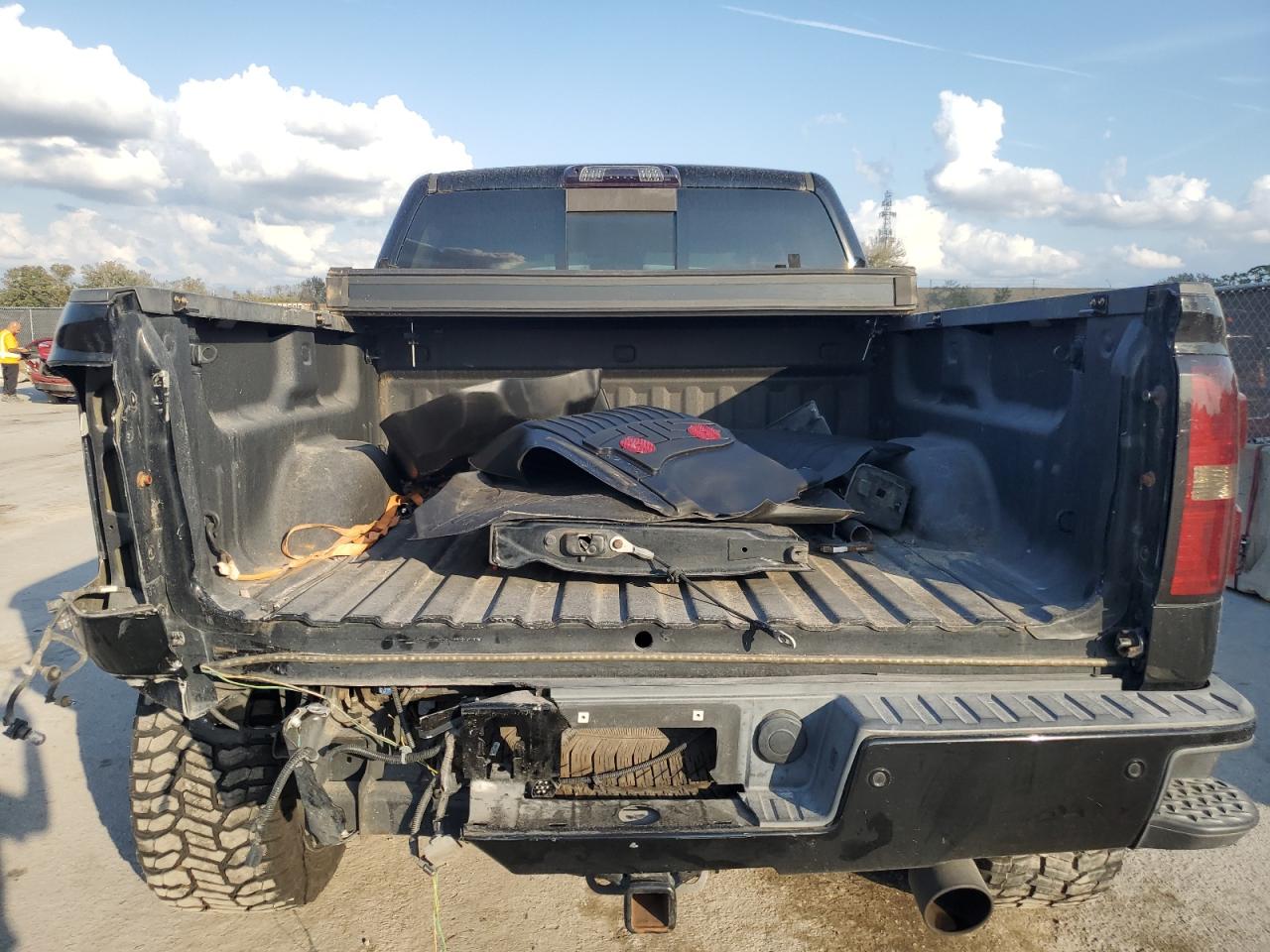 2014 GMC Sierra - Image 6