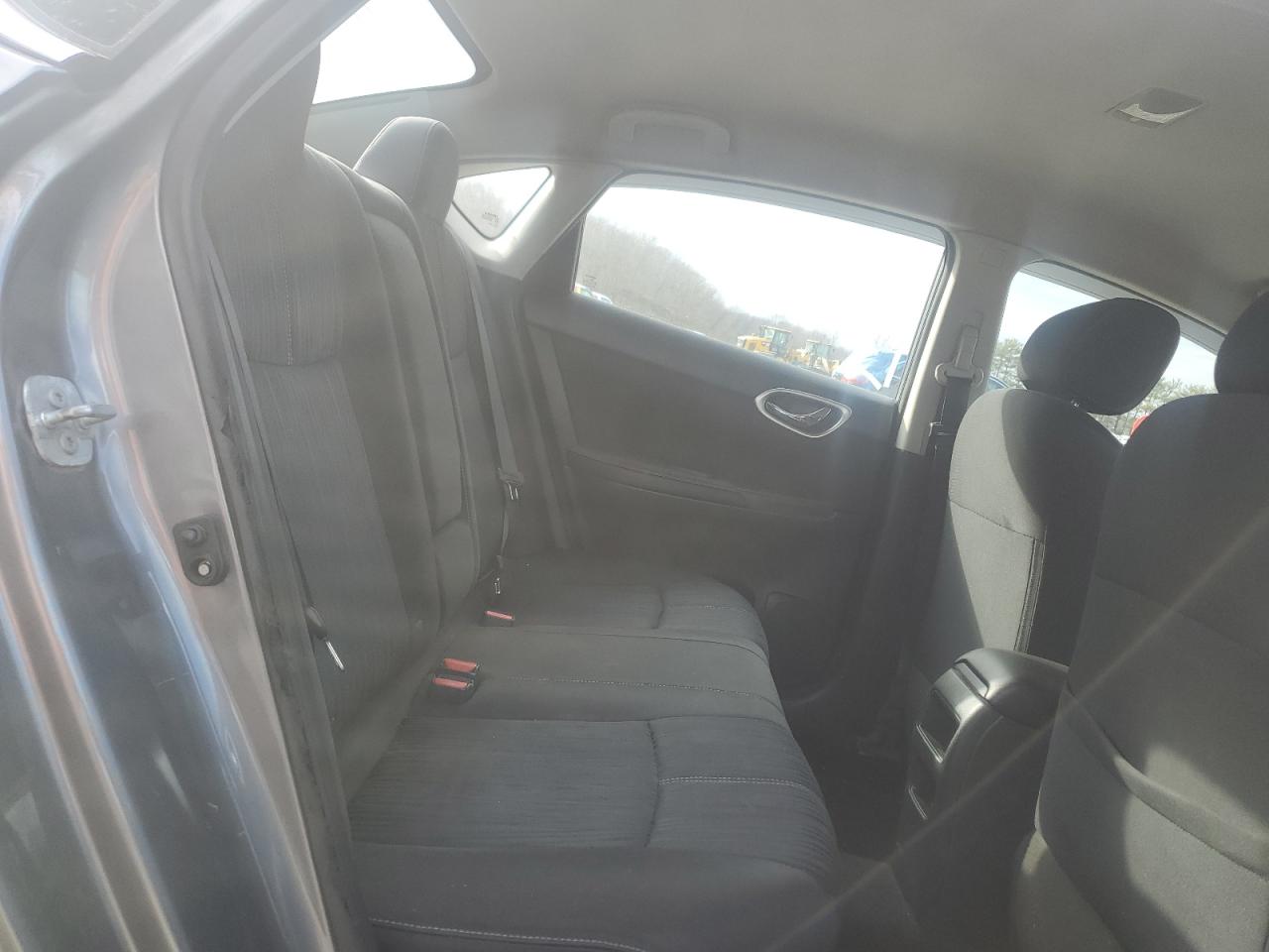 2017 Nissan Sentra - Image 10