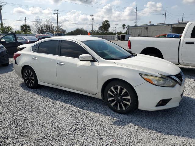  NISSAN ALTIMA 2018 Белый