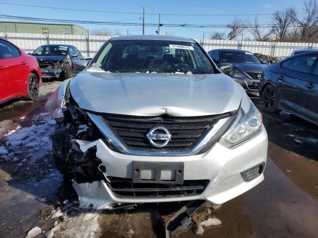  NISSAN ALTIMA 2018 Srebrny