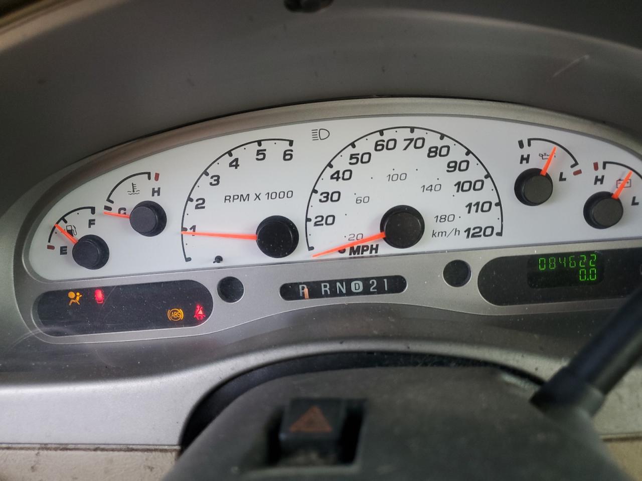 2005 Ford Explorer - Image 9