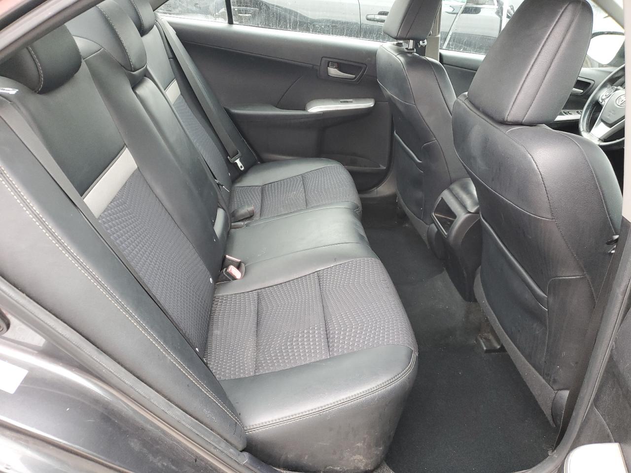 2012 Toyota Camry - Image 10
