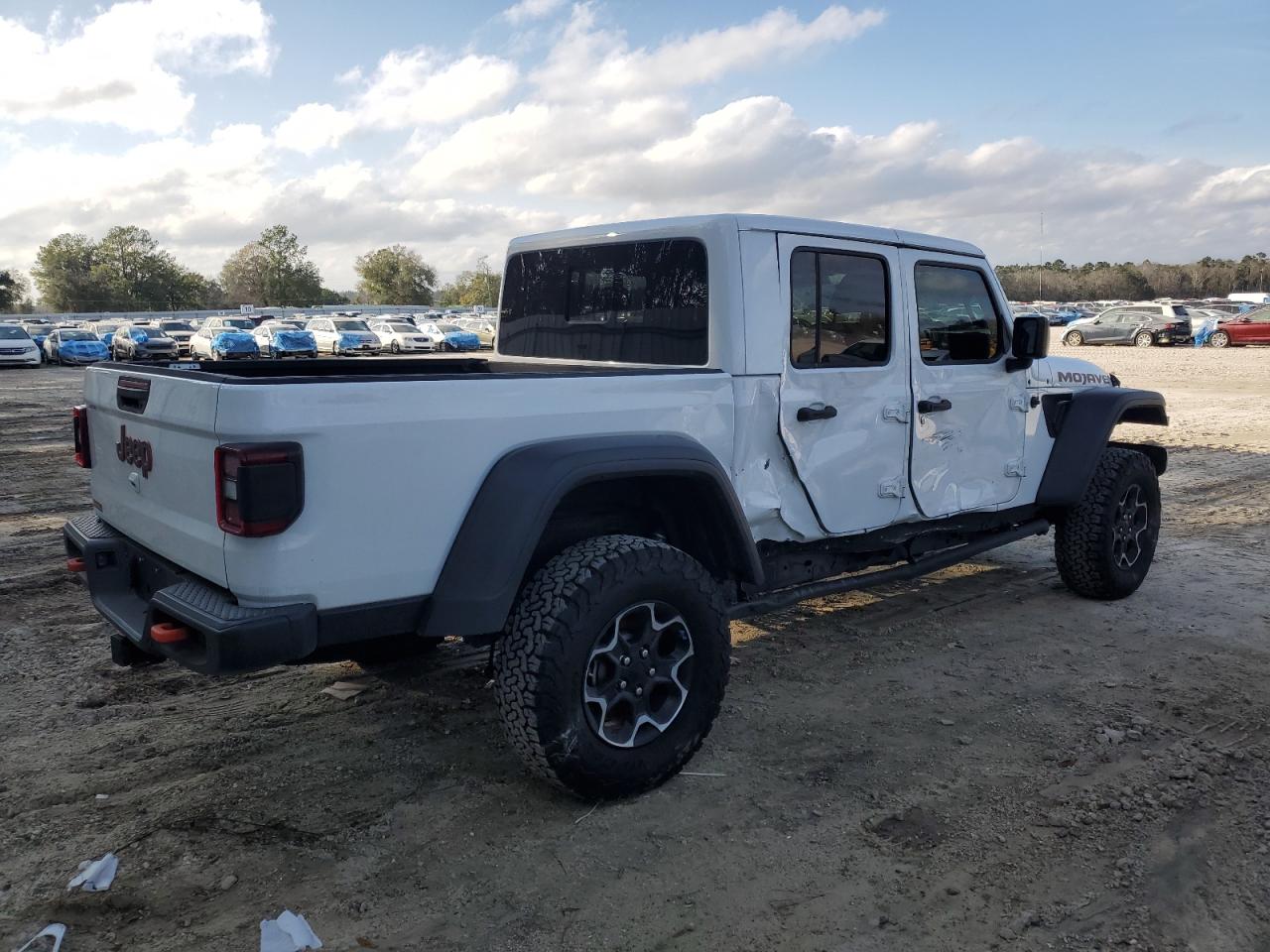2021 Jeep Gladiator - Image 3