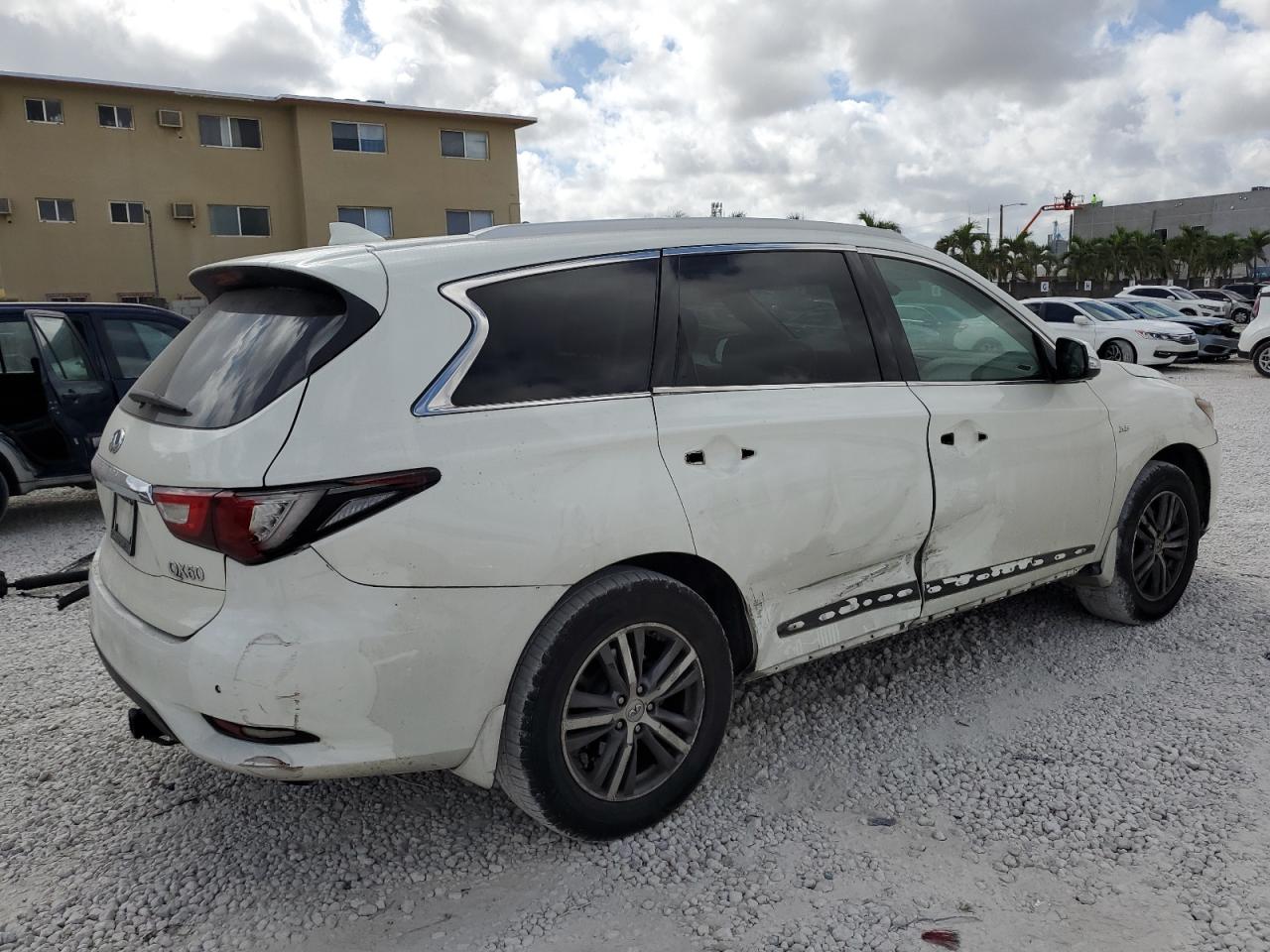 2017 Infiniti QX60 - Image 3