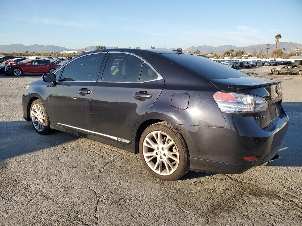 2010 Lexus HS - Image 2