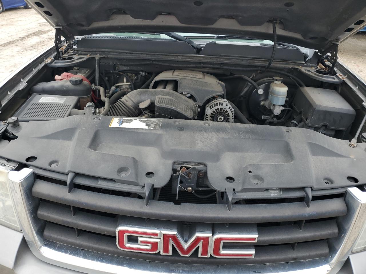 2009 GMC Sierra - Image 11