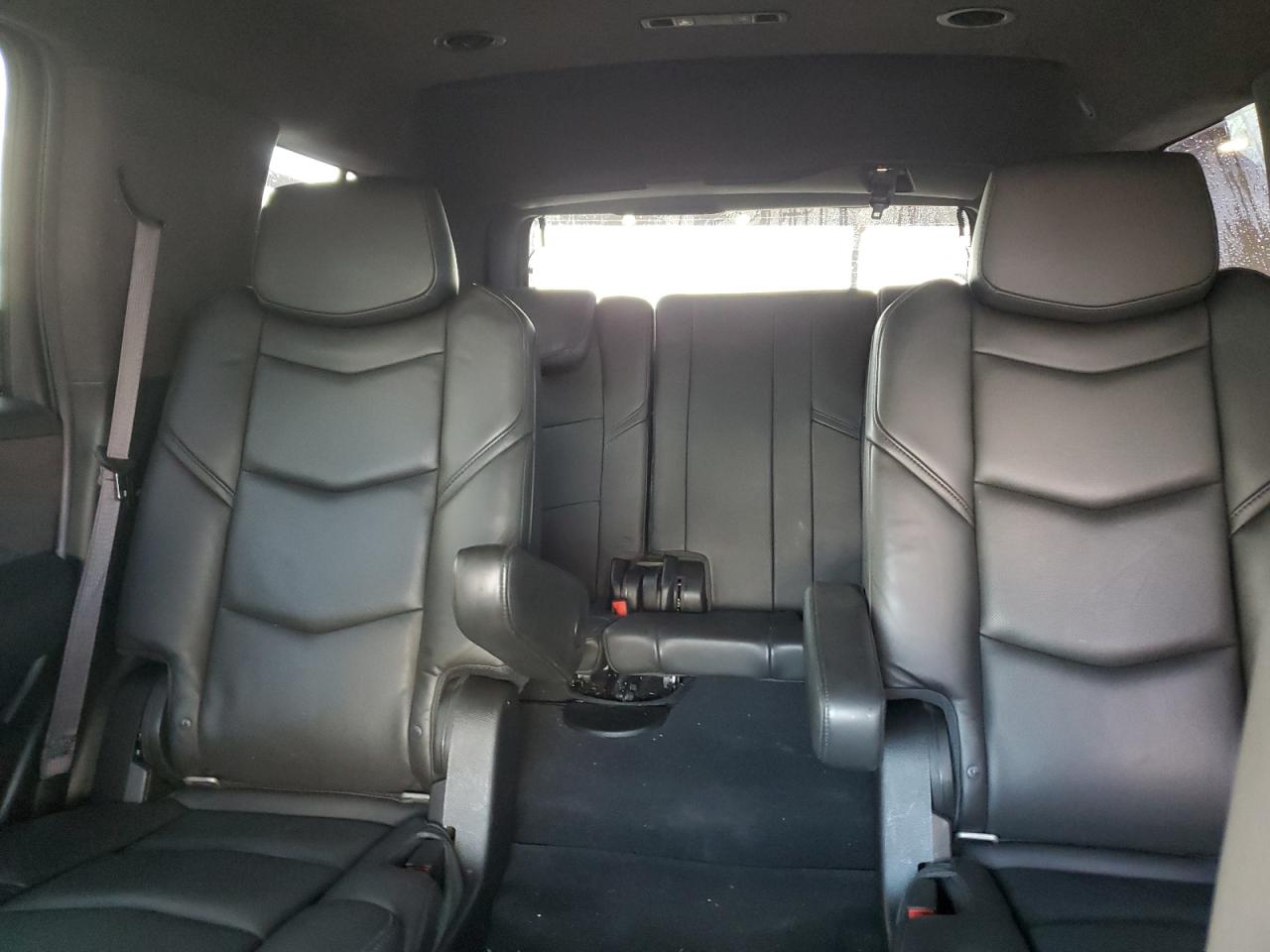 2016 Cadillac Escalade - Image 10