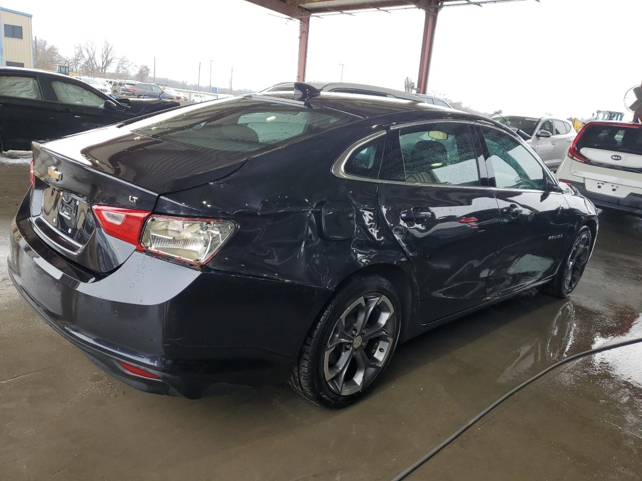 2023 Chevrolet Malibu - Image 3