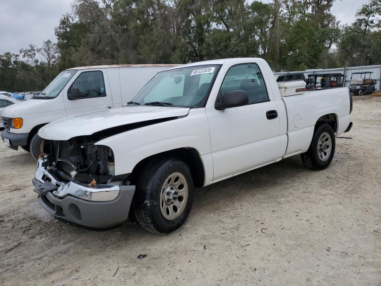 2006 GMC Sierra - Image 1
