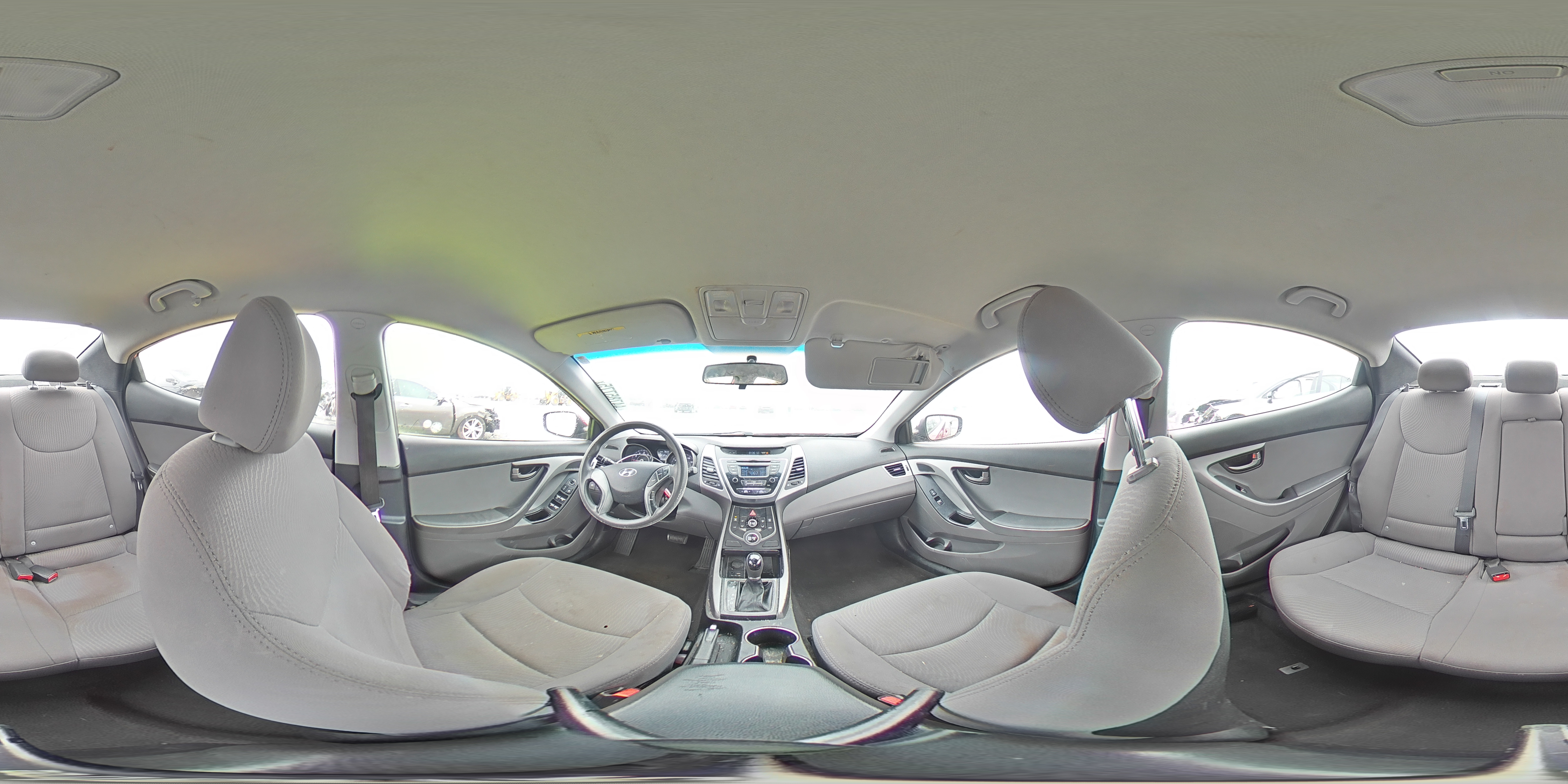 2016 Hyundai Elantra - Image 14