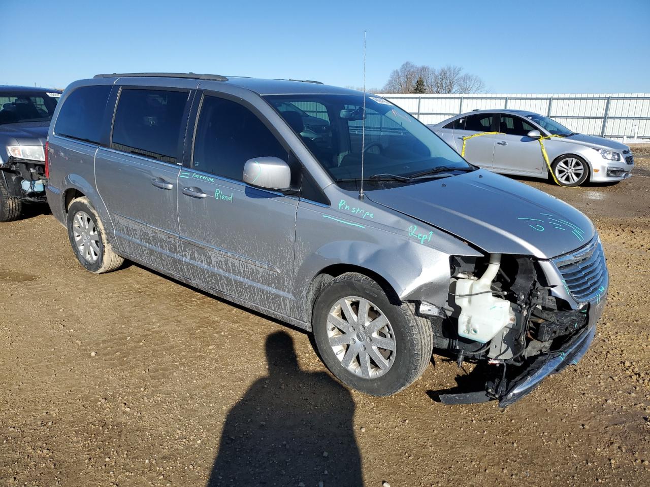2014 Chrysler Town & Country - Image 4