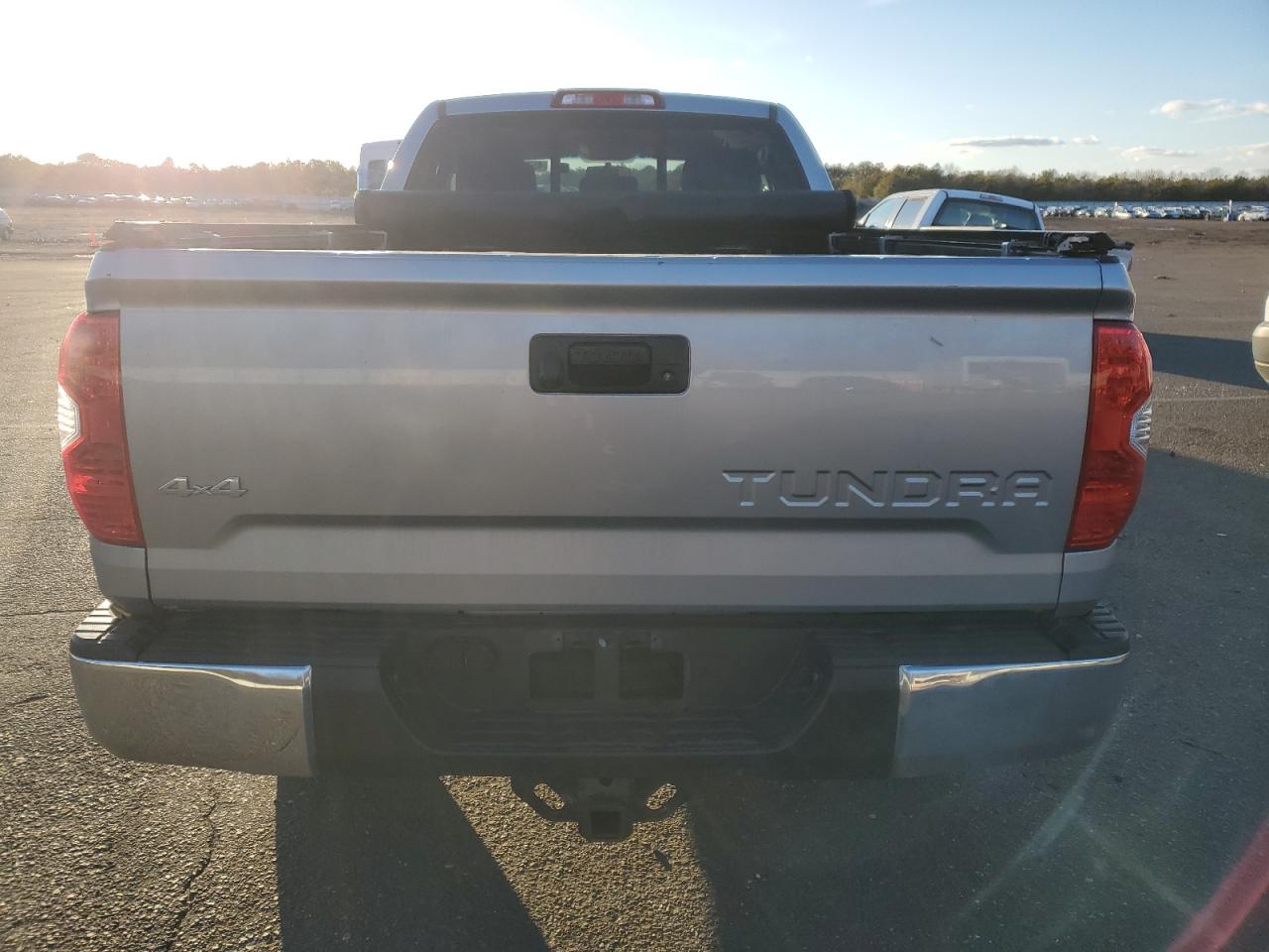 2016 Toyota Tundra - Image 6
