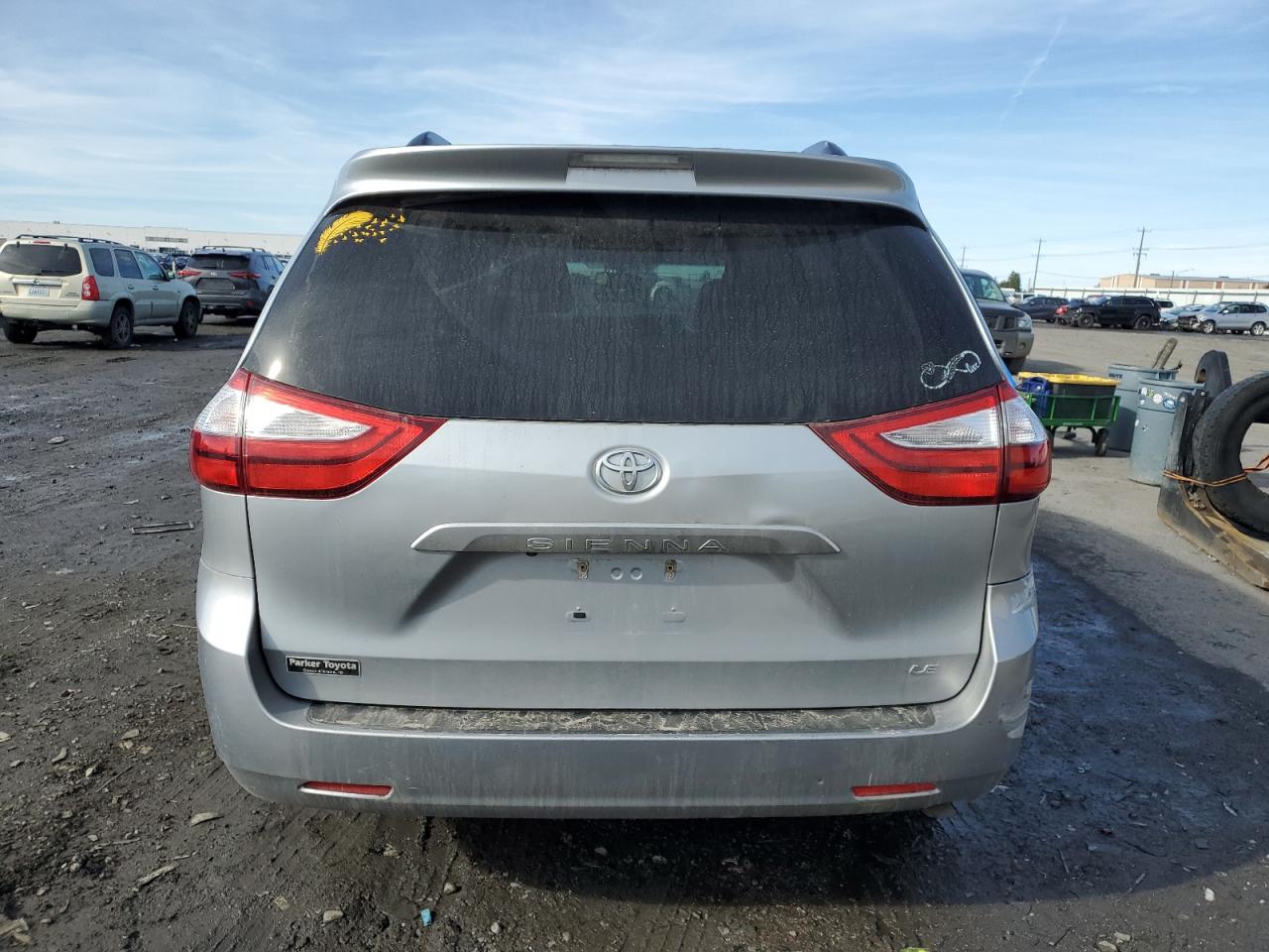 2015 Toyota Sienna - Image 6