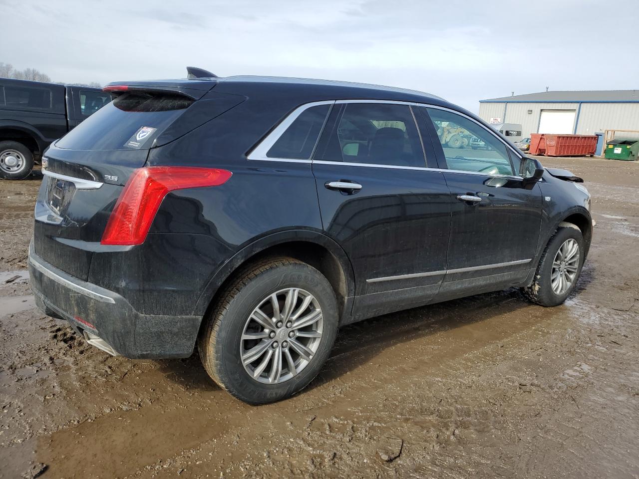 2017 Cadillac XT5 - Image 3