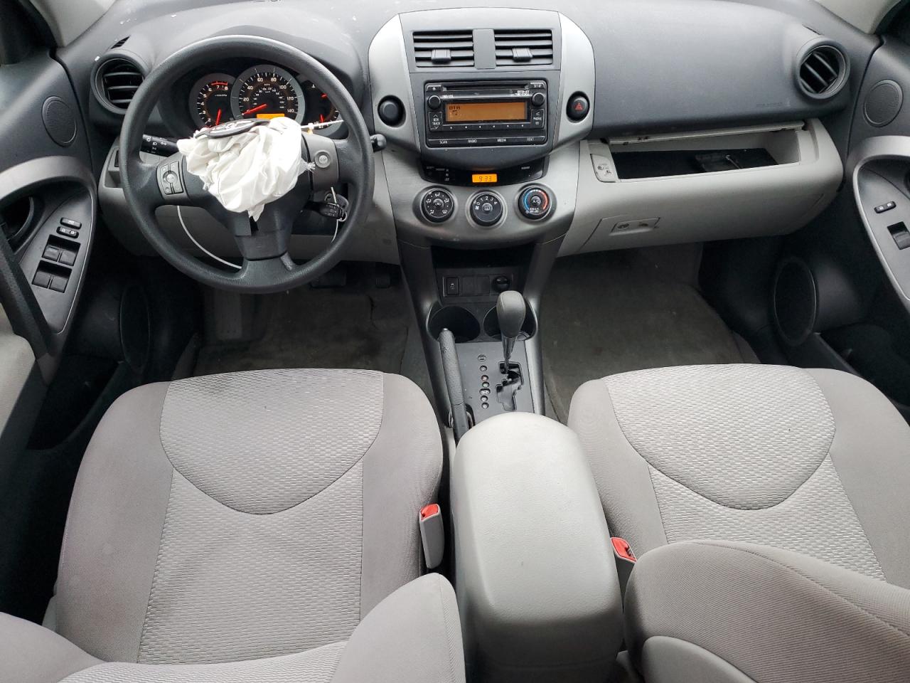 2012 Toyota RAV 4 - Image 8