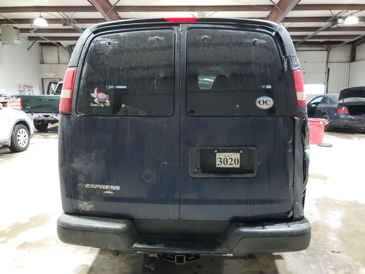 2014 Chevrolet Express - Image 6