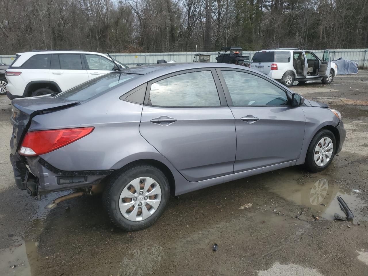 2016 Hyundai Accent - Image 3