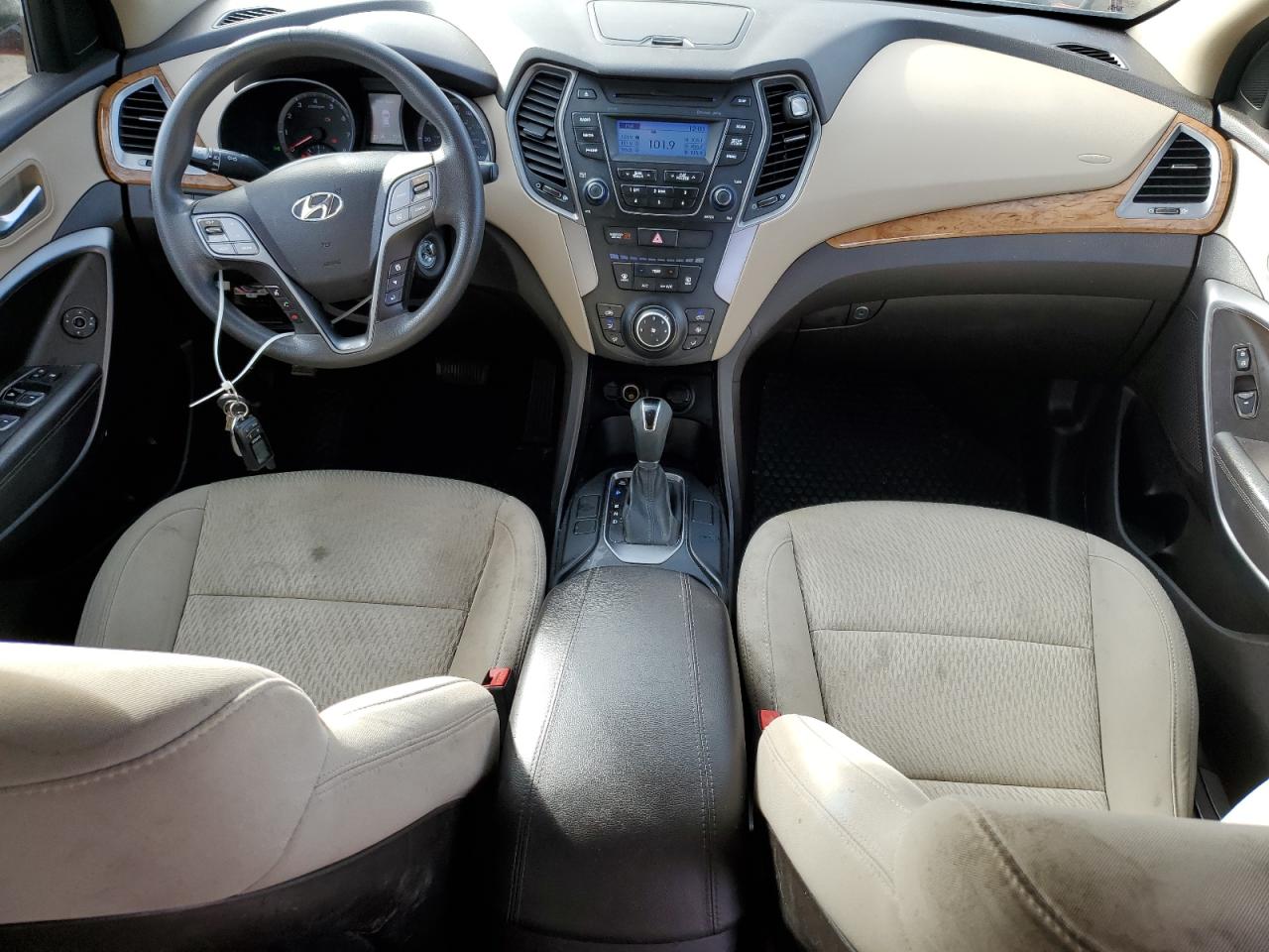 2013 Hyundai Santa Fe - Image 8