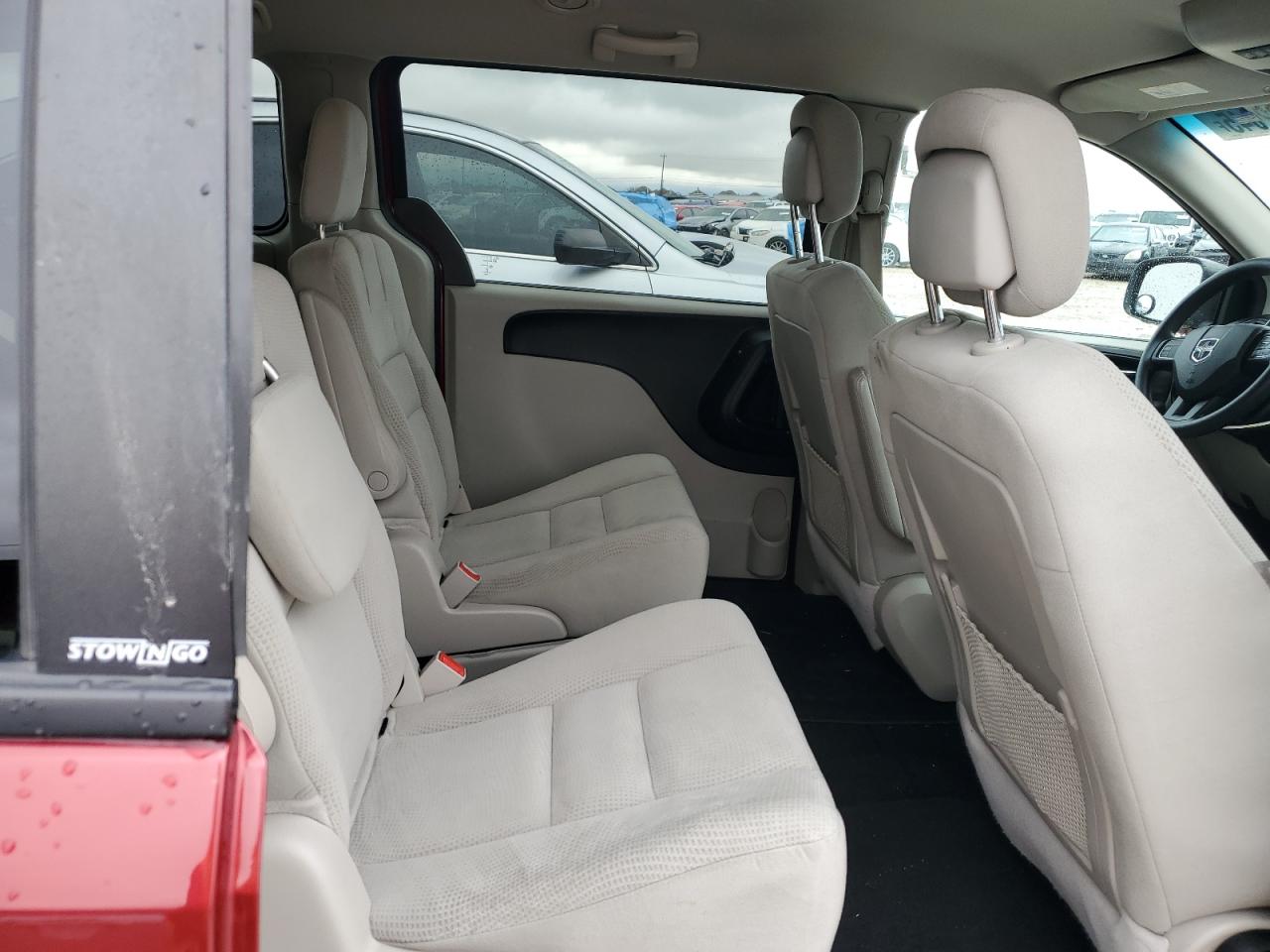 2014 Dodge Caravan - Image 11
