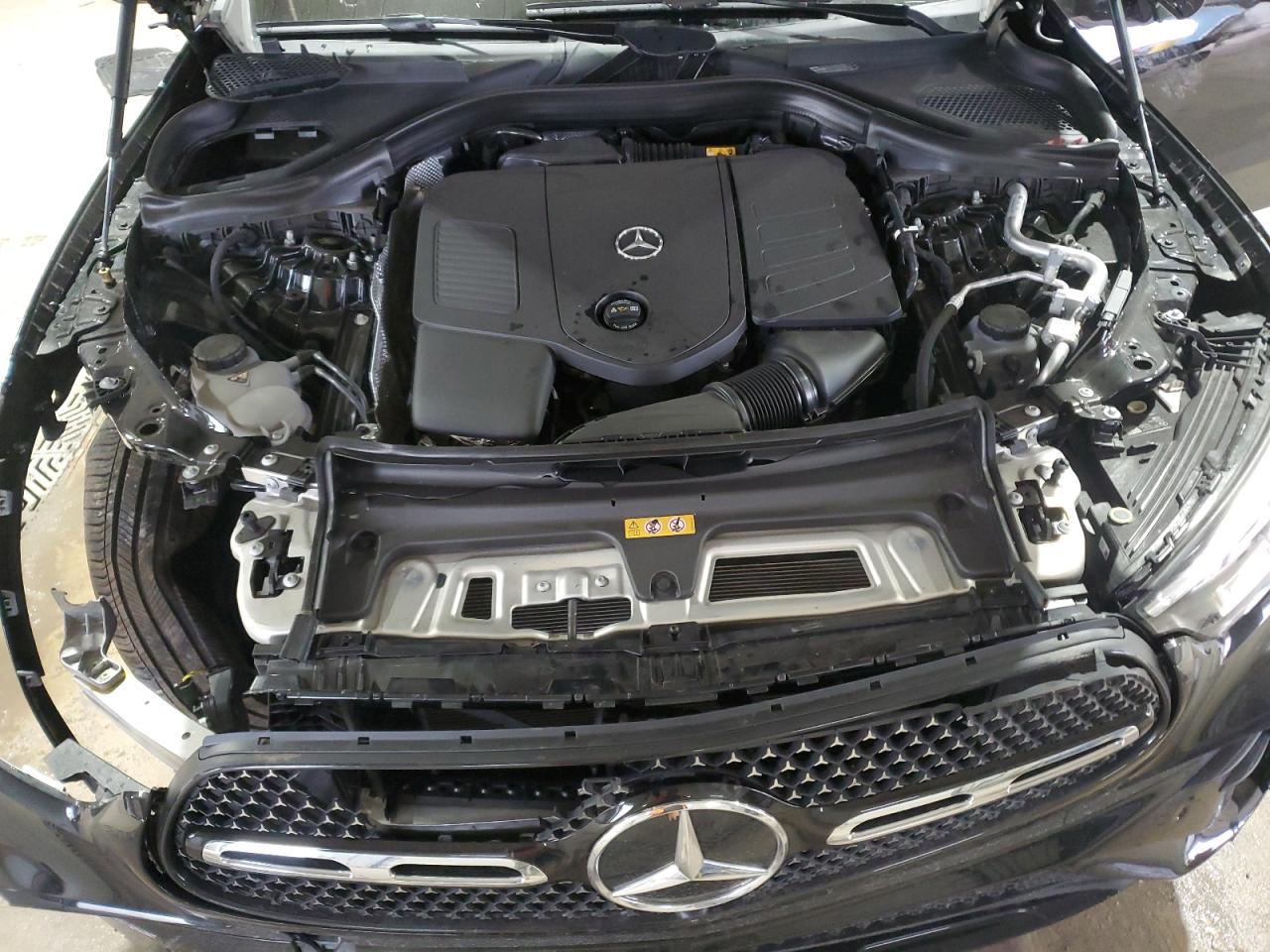 2024 Mercedes-Benz GLC - Image 13