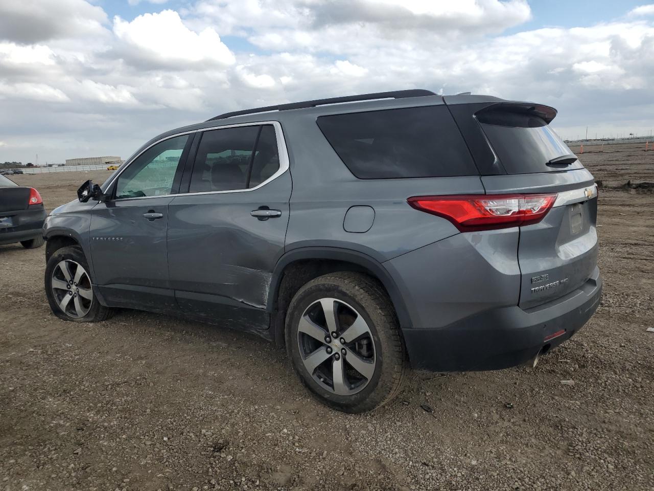 2019 Chevrolet Traverse - Image 2