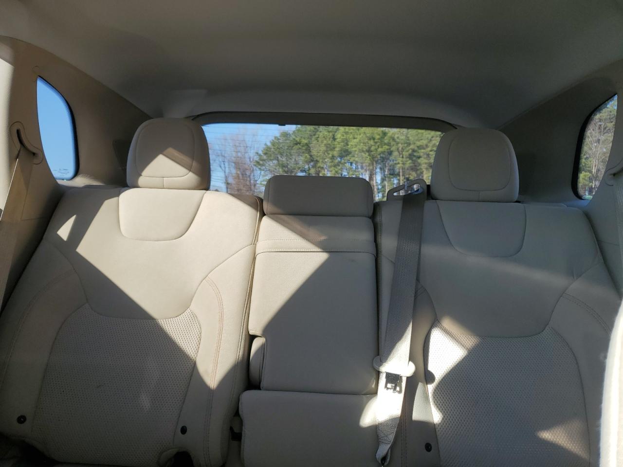 2019 Jeep Grand Cherokee - Image 10