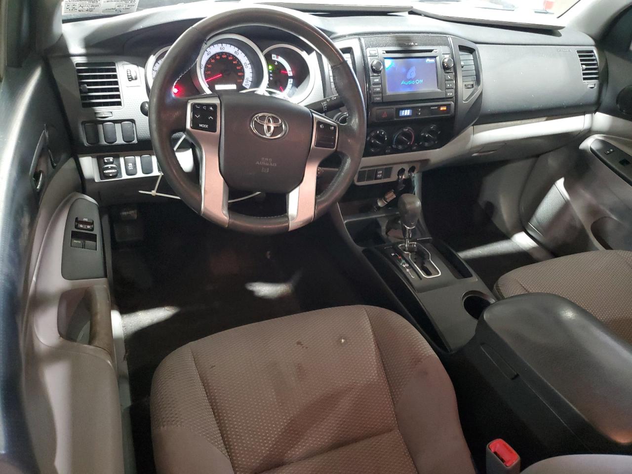 2013 Toyota Tacoma - Image 8
