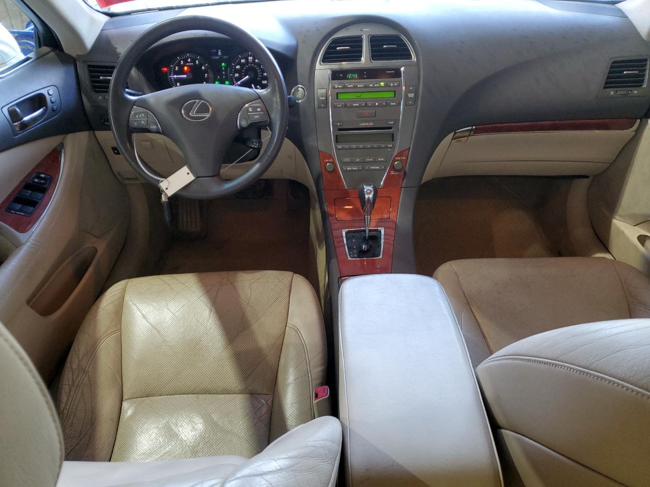 2010 Lexus ES - Image 8