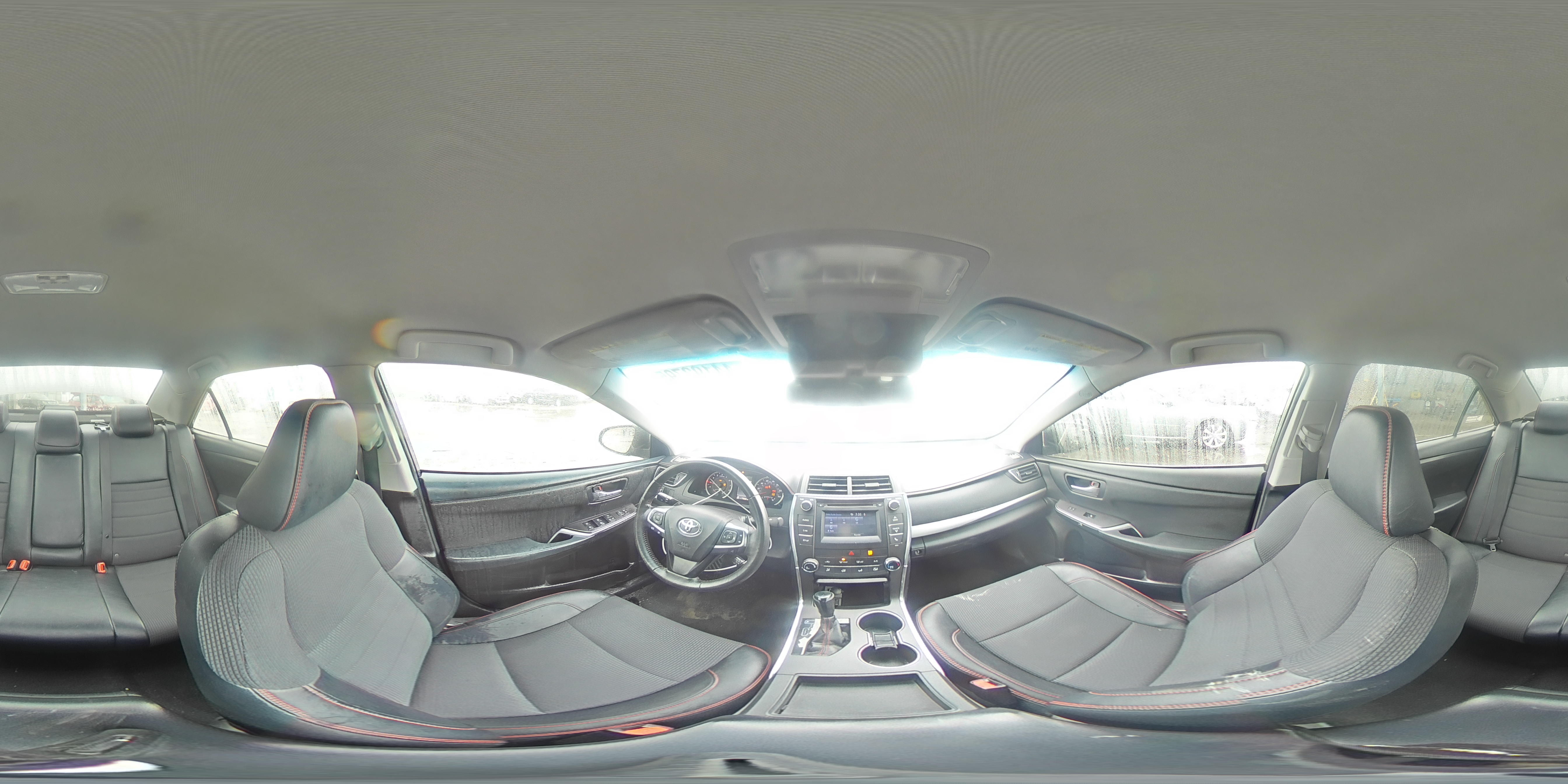 2016 Toyota Camry - Image 12