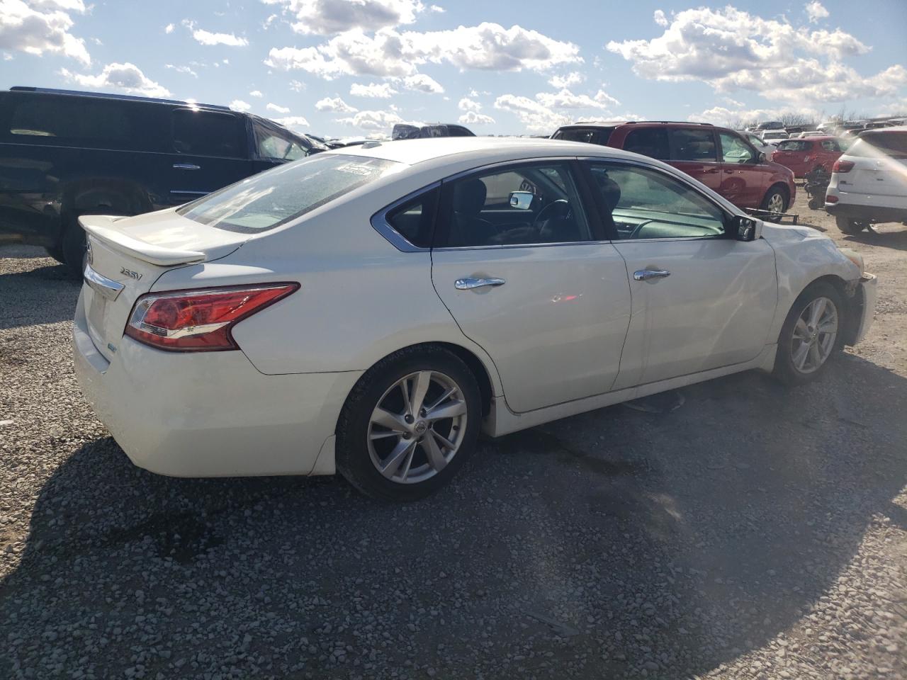 2013 Nissan Altima - Image 3