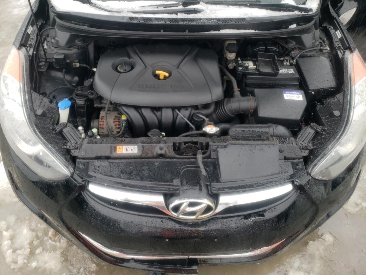 2012 Hyundai Elantra - Image 11
