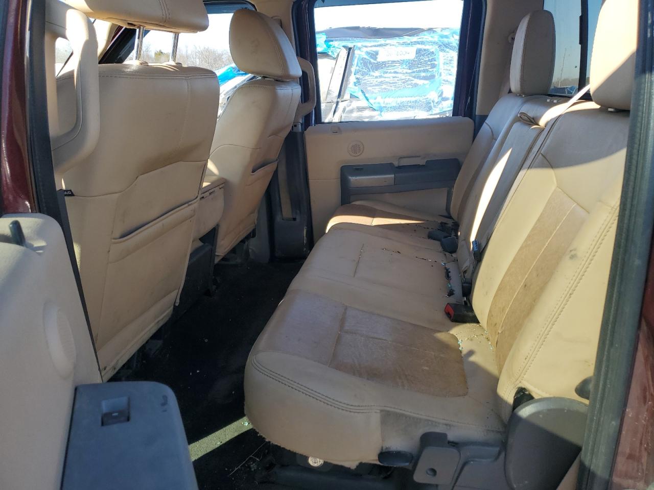 2011 Ford F350 - Image 11