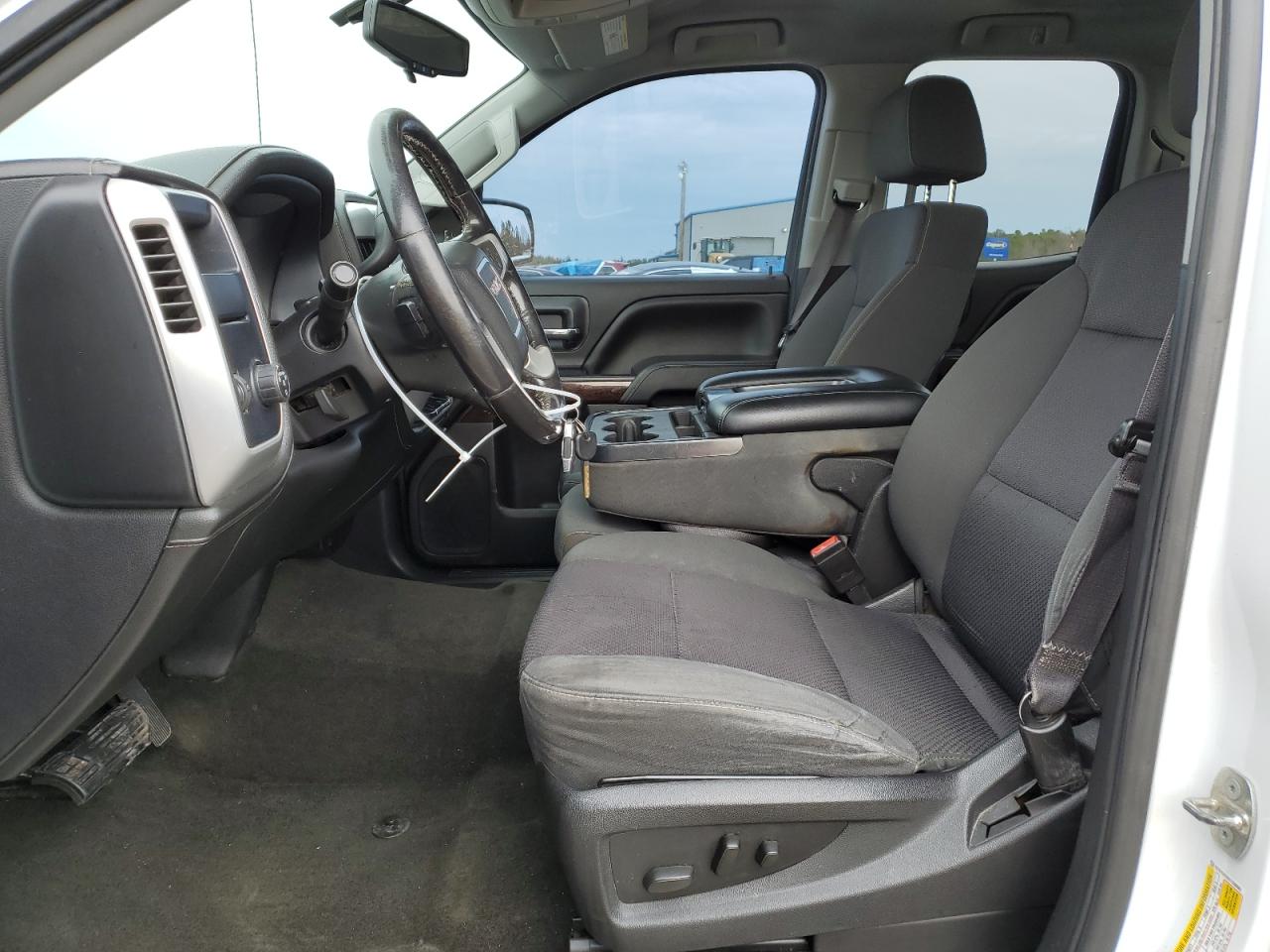 2015 GMC Sierra - Image 7